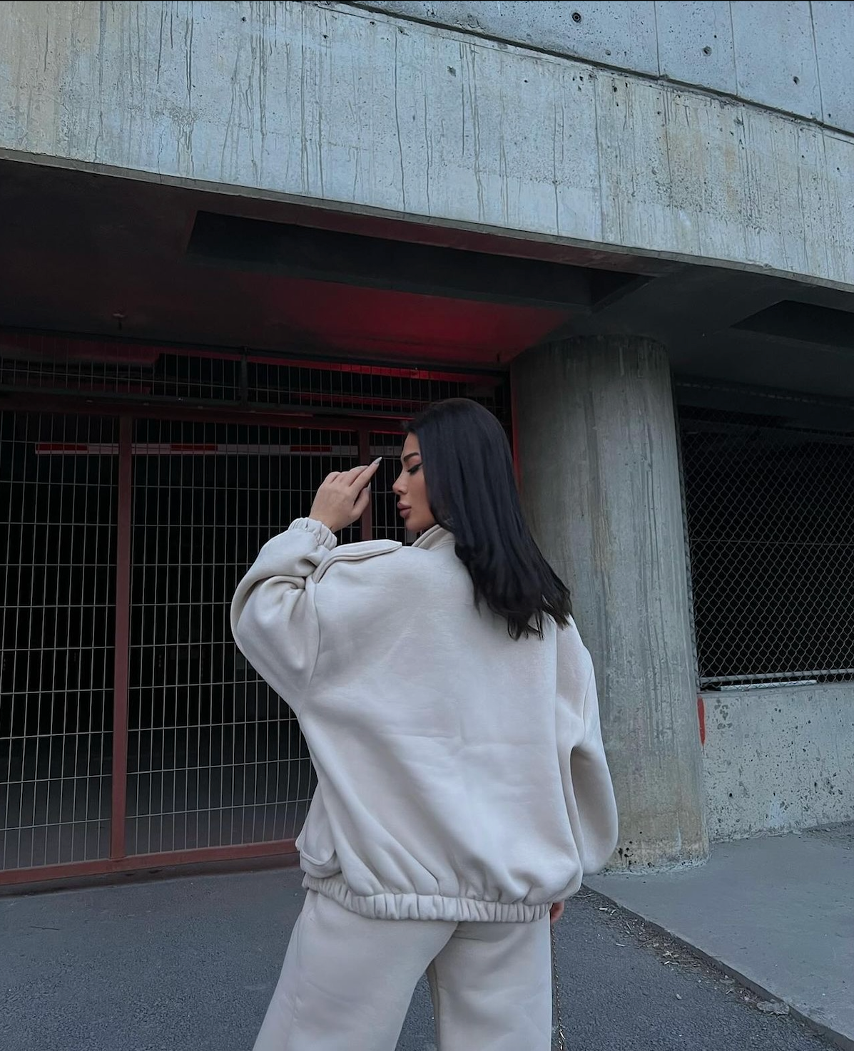 BEIGE TRACKSUIT